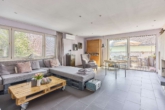 Einfamilienhaus mit idyllischer Ruheoase und besonderem Wohncharakter - Wohnzimmer