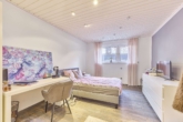 Einfamilienhaus mit idyllischer Ruheoase und besonderem Wohncharakter - Kinderzimmer II