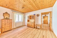 Familienfreundliches Zuhause in ruhiger Wohnlage der Südpfalz - Esszimmer