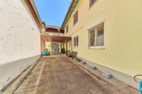 Familienfreundliches Zuhause in ruhiger Wohnlage der Südpfalz - Hof