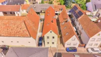 Familienfreundliches Zuhause in ruhiger Wohnlage der Südpfalz - Drohnenaufnahme