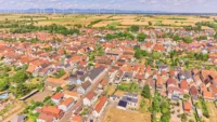 Familienfreundliches Zuhause in ruhiger Wohnlage der Südpfalz - Drohnenaufnahme