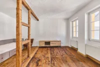 Historisches Liebhaberobjekt mit Platz für 4 Wohneinheiten, Dachterrasse & großem Zukunftspotenzial - Schlafzimmer