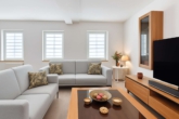 Stilvolles Einfamilienhaus – wohnen in modernisiertem und zeitgemäßem Ambiente - Staging: Wohnzimmer EG
