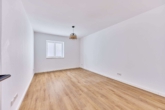 Herzstück: Schicke 3-Zimmer-Wohnung im modernisierten Fachwerkhaus - Zimmer 1
