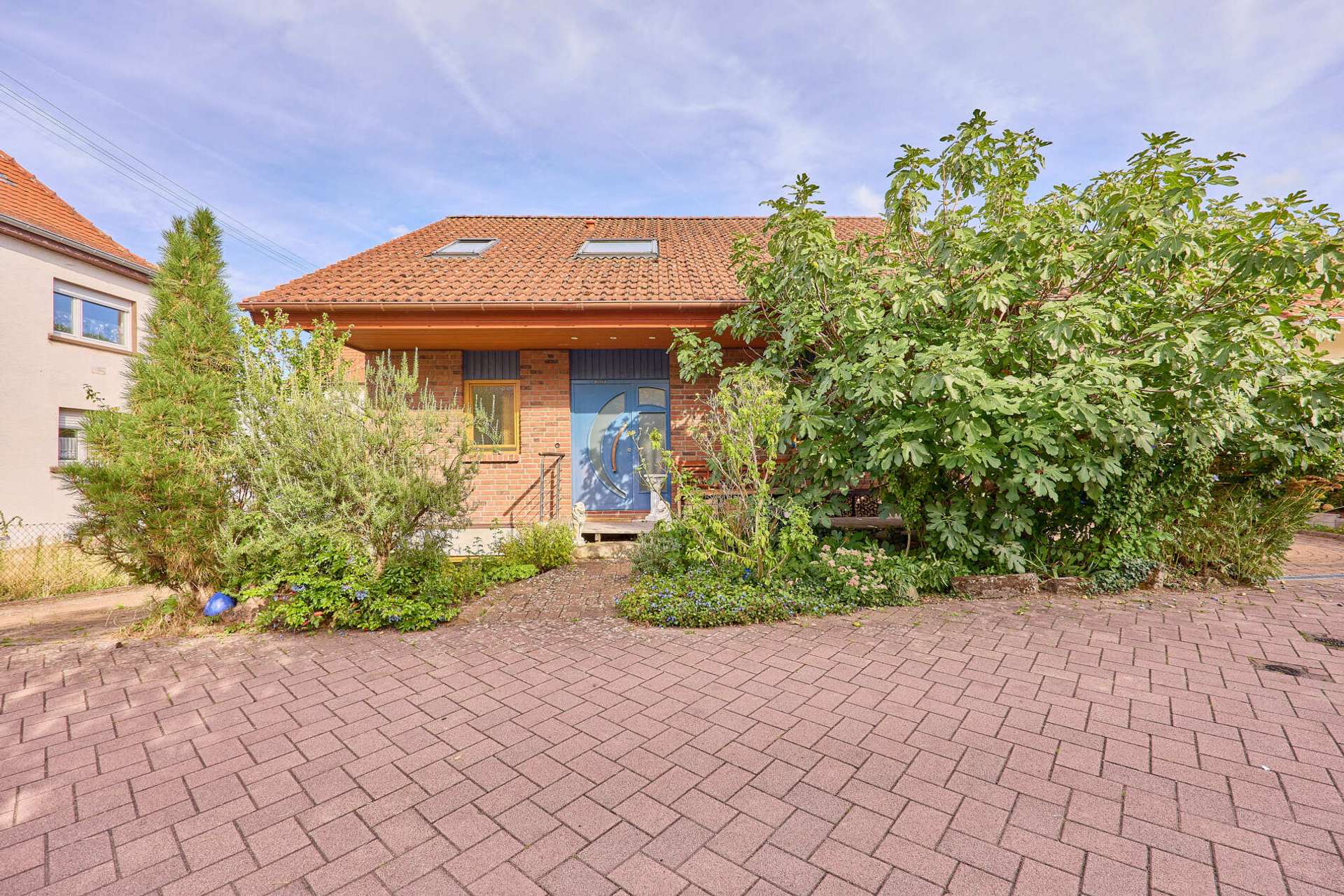 Besonderes Danhaus für Liebhaber individueller Wohnkonzepte, 67434 Neustadt an der Weinstraße, Einfamilienhaus