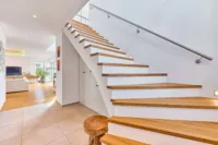 Wohnen mit grenzenlosem Raumgefühl – exklusives Architektenhaus in traumhafter Lage - Diele