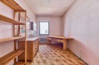 Großzügiges Wohnanwesen mit weitläufigem Innenhof, vielseitiger Scheune & Einliegerwohnung - Büro