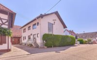 Großzügiges Wohnanwesen mit weitläufigem Innenhof, vielseitiger Scheune & Einliegerwohnung - Außenansicht