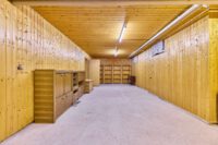 Großzügiges Wohnanwesen mit weitläufigem Innenhof, vielseitiger Scheune & Einliegerwohnung - Hobbyraum Keller