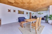 Großzügiges Wohnanwesen mit weitläufigem Innenhof, vielseitiger Scheune & Einliegerwohnung - Wohn- und Esszimmer