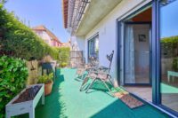 Großzügiges Wohnanwesen mit weitläufigem Innenhof, vielseitiger Scheune & Einliegerwohnung - Terrasse