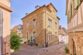 Einzigartige Gelegenheit: Wohnhaus & historische Schule in der Südpfalz - Hausansicht