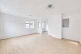 2014 erbautes Einfamilienhaus mit Privatsphäre & zusätzlichem Baugrundstück in zweiter Reihe - Wohn- und Essbereich