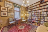 Charmante Jugendstilvilla mit authentischem Flair, kleinem Gartenidyll & praktischer Doppelgarage - Bibliothek