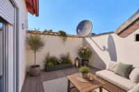 Einfamilienhaus mit sonnigem, vielseitig nutzbarem Hofbereich - Balkon_digitales staging