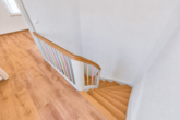 Einfamilienhaus mit sonnigem, vielseitig nutzbarem Hofbereich - Flur