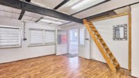 Einfamilienhaus mit sonnigem, vielseitig nutzbarem Hofbereich - Nebengebäude