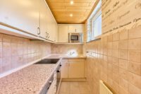 Einfamilienhaus mit sonnigem, vielseitig nutzbarem Hofbereich - Küche