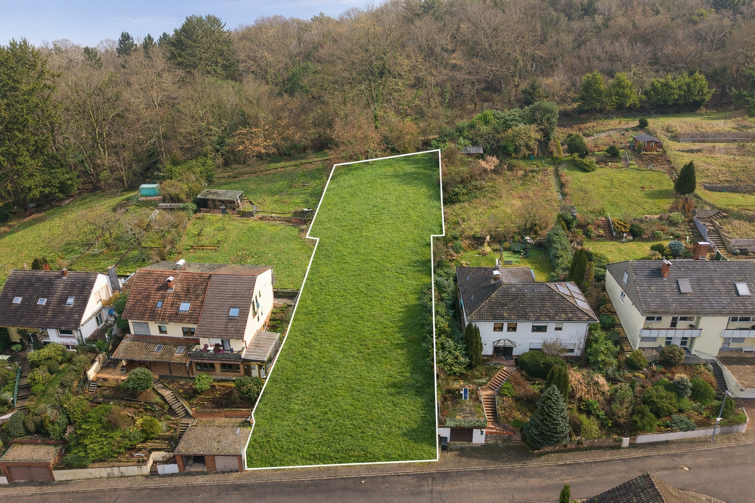 Zeit für Erholung – Weitläufiges Grundstück am Waldrand, 76855 Annweiler am Trifels, Grundstück