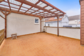 Wohnen, arbeiten & Natur: Vielseitiges Einfamilienhaus mit Scheune, Garten & Hof - Terrasse