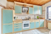 Wohnen, arbeiten & Natur: Vielseitiges Einfamilienhaus mit Scheune, Garten & Hof - Küche