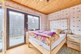 Wohnen, arbeiten & Natur: Vielseitiges Einfamilienhaus mit Scheune, Garten & Hof - Schlafzimmer