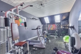 Moderne Doppelhaushälfte mit Einliegerwohnung und Wintergarten - Fitnessraum