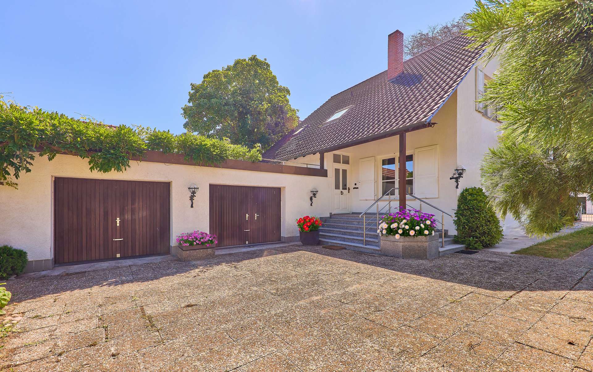 Klassisch. Lichtdurchflutet. Besonders – Wohnen mit Stil in ruhiger Lage, 67377 Gommersheim, Einfamilienhaus