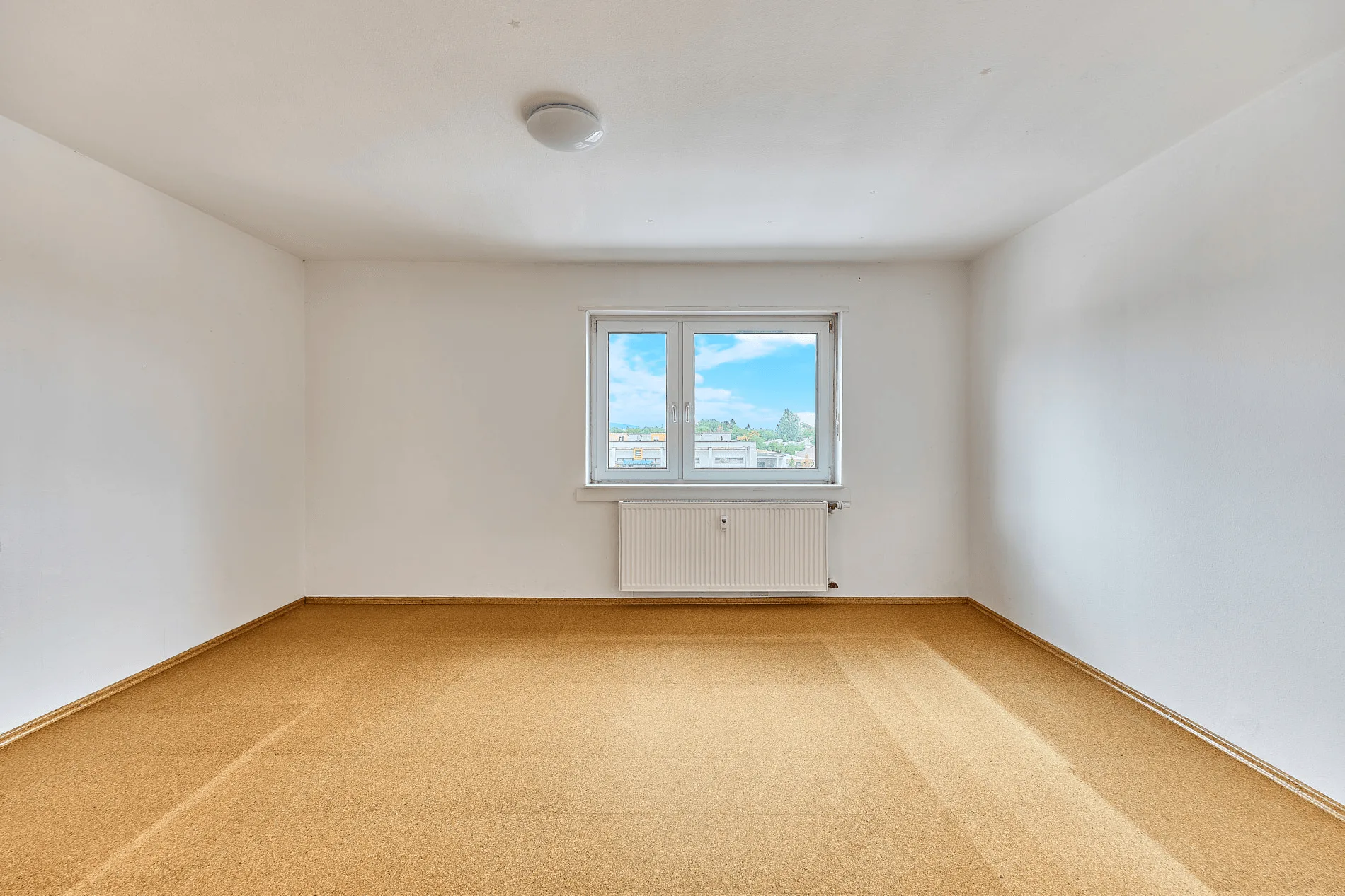 Zentral wohnen mit Weitblick – attraktive 3-Zimmer-Eigentumswohnung mit Loggia, 67433 Neustadt an der Weinstraße, Etagenwohnung