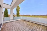 Spektakuläre Bauhaus-Villa in Feldrandlage - Familien- & altersgerecht - Balkon