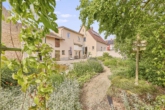 30er-Jahre-Einfamilienhaus mit traumhaftem Garten in toller Weinbergrandlage - Außenbereich