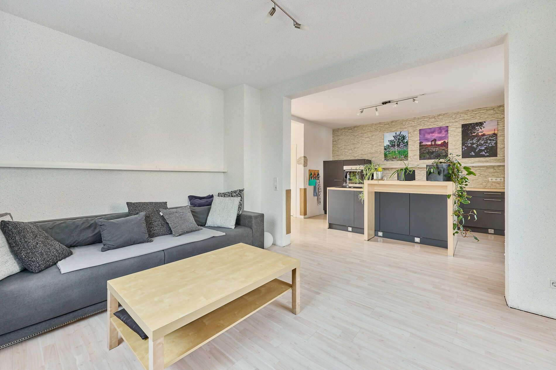 30er-Jahre-Einfamilienhaus mit traumhaftem Garten in toller Weinbergrandlage, 67127 Rödersheim-Gronau, Einfamilienhaus
