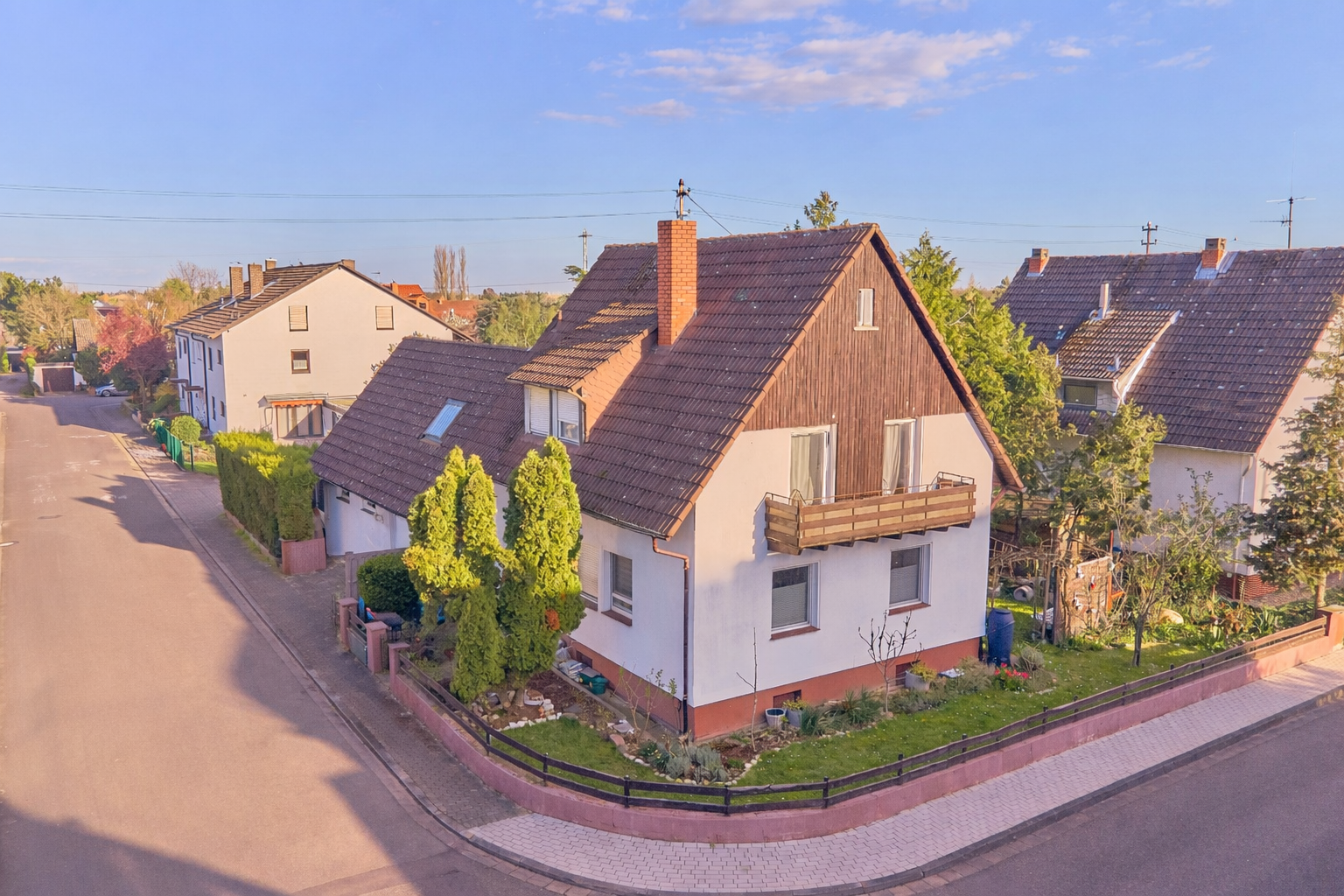 Einfamilienhaus mit separatem Gästehaus – Eigennutzung und Kapitalanlage perfekt kombiniert, 67435 Neustadt an der Weinstraße, Einfamilienhaus