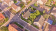 Einfamilienhaus mit separatem Gästehaus - Drohnenaufnahme