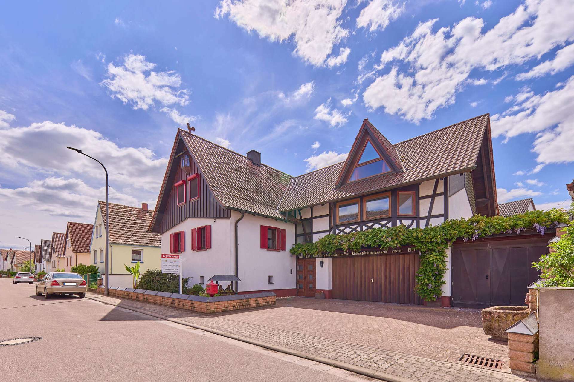 Stilvolles Wohnen in Feldrandlage – Repräsentatives Fachwerkhaus mit Wohlfühlcharakter, 67376 Harthausen, Einfamilienhaus