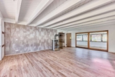 Stilvolles Wohnen in Waldnähe - Repräsentatives Fachwerkhaus mit Charakter - Wohnzimmer