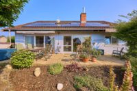 Bungalow mit besonderem Wohngefühl und großzügiger Sonnenterrasse - Terrasse