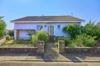 Bungalow mit besonderem Wohngefühl und großzügiger Sonnenterrasse - Außenansicht