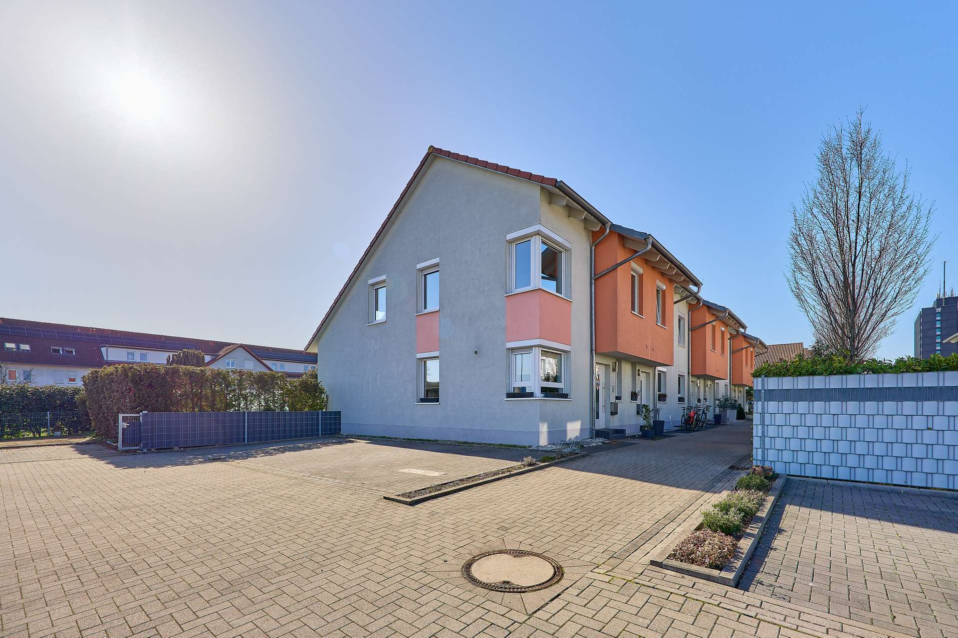 Modernes & lichtdurchflutetes Wohnen für die Familie: Haus mit vielen Extras und Südgarten, 67433 Neustadt an der Weinstraße, Reihenendhaus