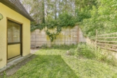 Gepflegte & helle 2-Zimmer-Wohnung mit eigenem Garten & Terrasse in Waldrandlage - Garten