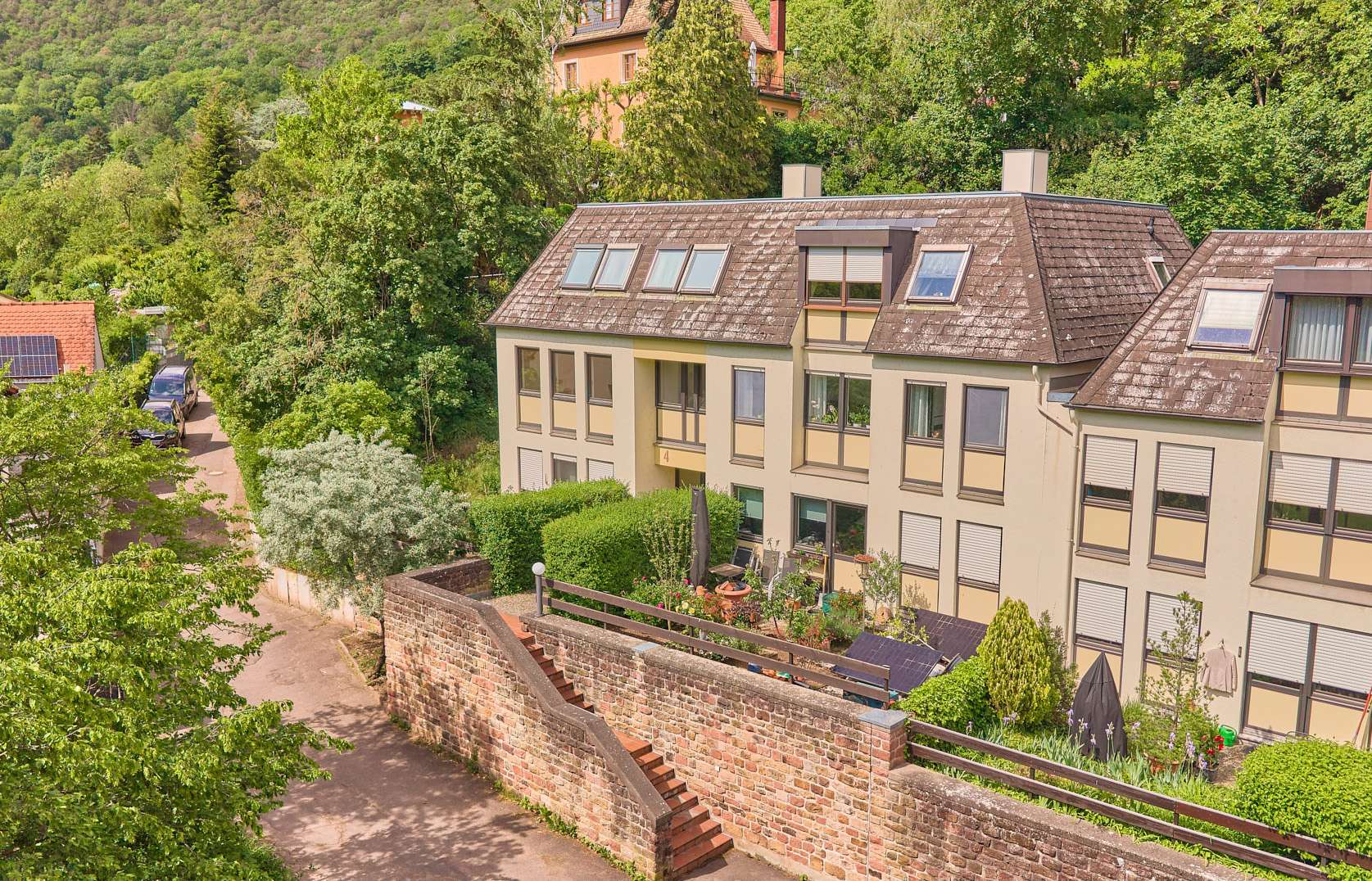 Gepflegte & helle 2-Zimmer-Wohnung mit eigenem Garten & Terrasse in Waldrandlage, 67433 Neustadt an der Weinstraße, Erdgeschosswohnung