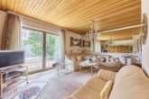 Charmantes Zuhause mit großem Garten und nostalgischem Flair - Wohnbereich