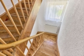 Raum zur Entfaltung auf 3 Etagen - Reihenmittelhaus mit eigenem Garten - Treppenhaus