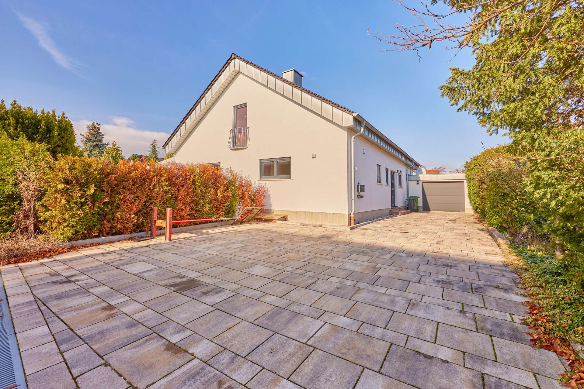 Modern. Offen. Besonders. Zeitgemäß modernisiertes Wohnhaus mit großzügigem Wintergarten, 76756 Bellheim, Einfamilienhaus