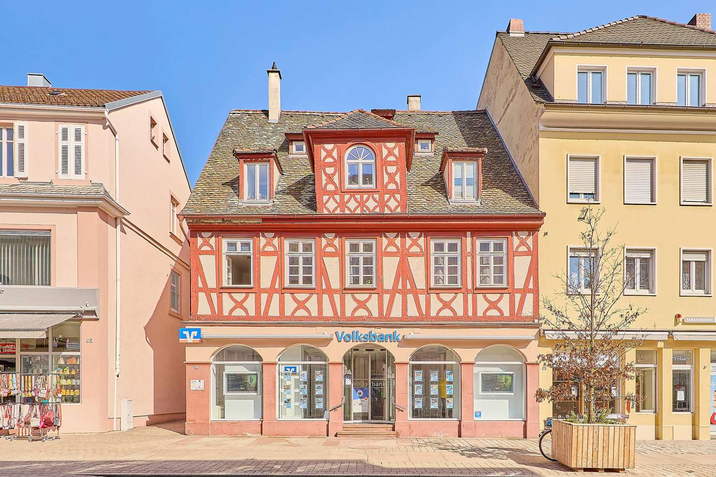 Historisches Gebäude mit 2 Wohnungen und Geschäftsfläche im Herzen der Stadt, 67346 Speyer, Wohn- und Geschäftshaus