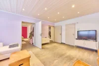 Ihr neues Zuhause: großzügig, ruhig & Natur direkt vor der Tür - Wohnzimmer