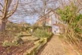 Repräsentative 30er-Jahre-Villa in begehrter Höhenlage mit fußläufiger Anbindung zur Innenstadt - Gartenansicht