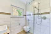 Einziehen und wohlfühlen - Einfamilienhaus mit Garten und durchdachtem Wohnkomfort - Gäste WC