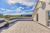 Einfamilienhaus mit Weinbergblick, Garten & besonderer Dachterrasse - Terrasse
